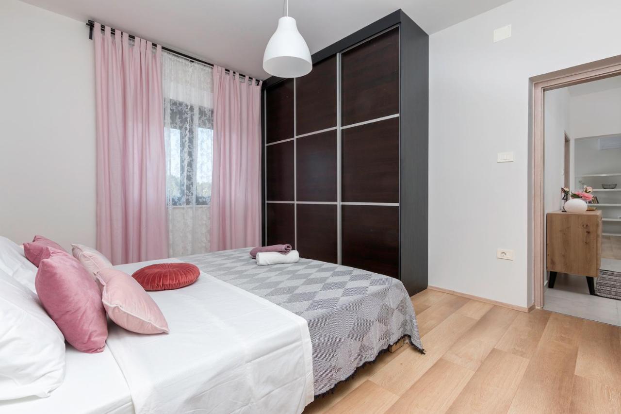 Apartman Olea Pula Zewnętrze zdjęcie